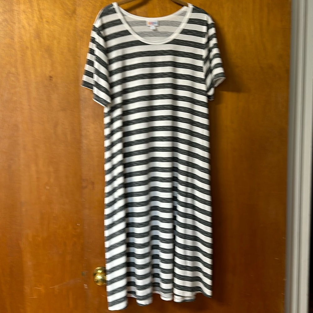 LuLaRoe Jessie dress